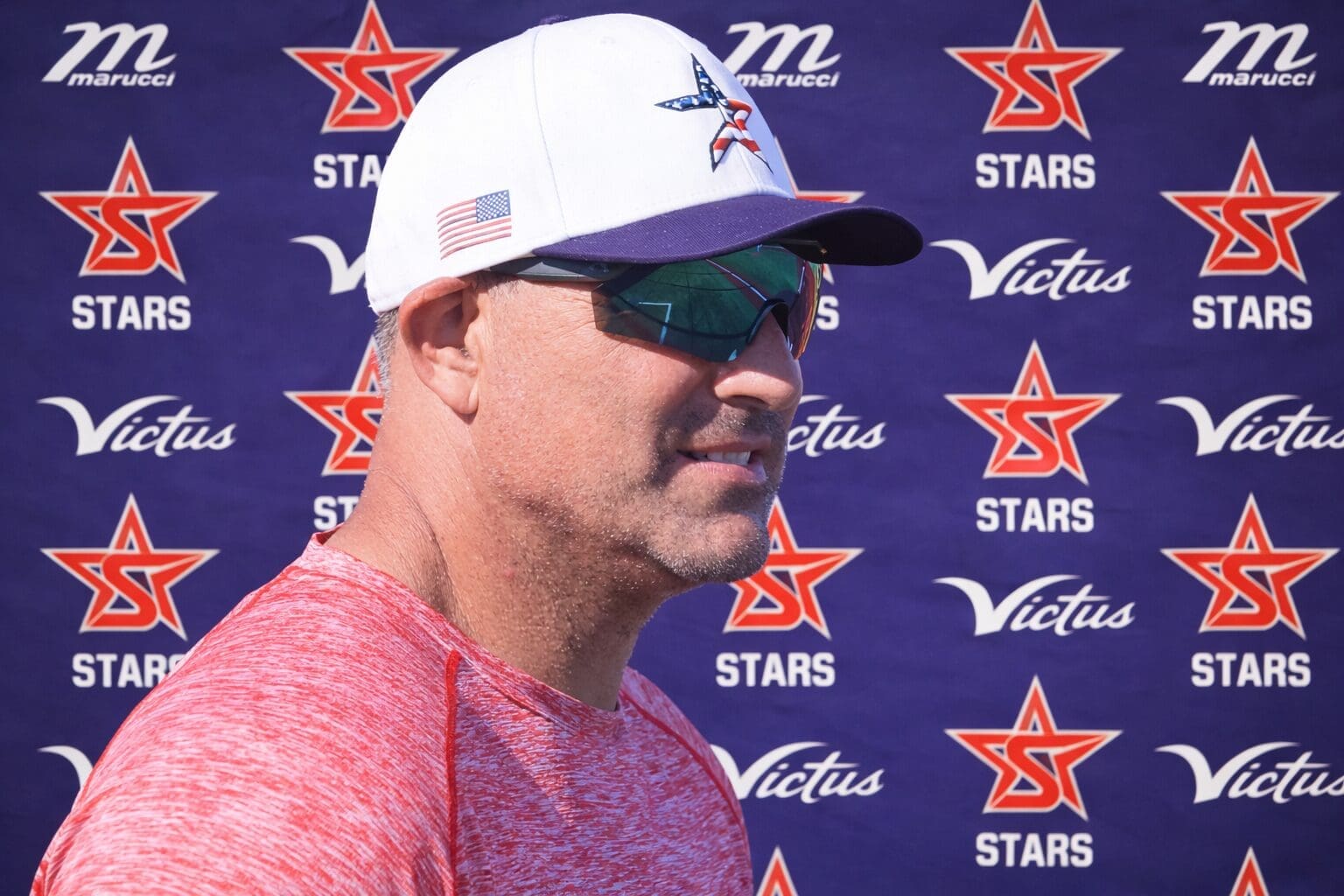 Focused athlete with patriotic attire